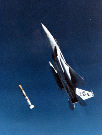 ķl(wi)Ǽg(sh)l(f)չhDF-15l(f)ASM-135l(wi)ǌ(do)