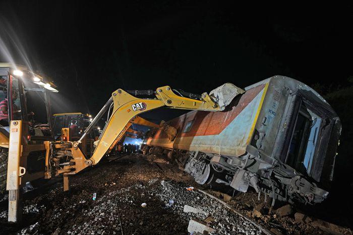 印度發(fā)生火車脫軌事故 造成多少死傷