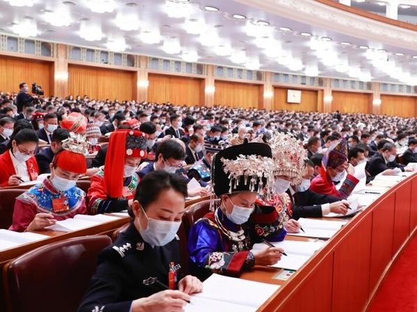 最高法報告：決不允許 “紙面服刑”、“提錢出獄”破壞公平正義