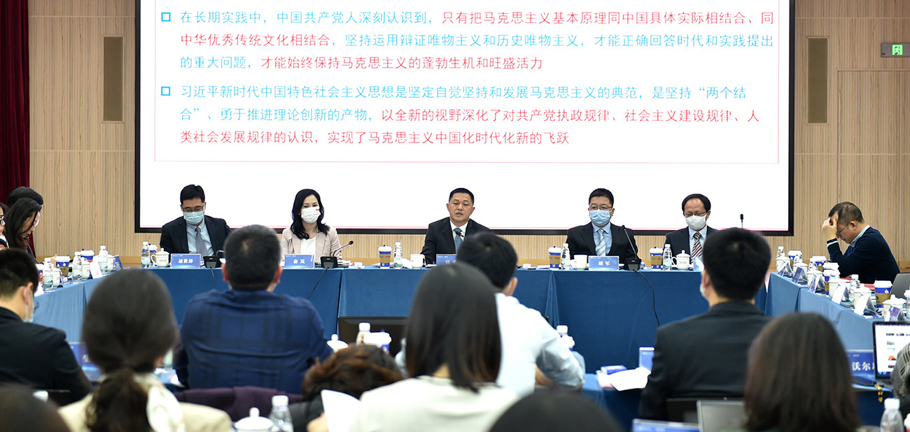 中國推動綠色低碳高質(zhì)量發(fā)展 歐企堅定在華投資信心<p>    生態(tài)環(huán)境部與歐在華跨國企業(yè)高層圓桌會向外界傳遞出中國推動綠色低碳高質(zhì)量發(fā)展的決心，提振外資企業(yè)在華投資的信心，進一步深化生態(tài)環(huán)境領域合作，共同推進美麗中國建設。<p>